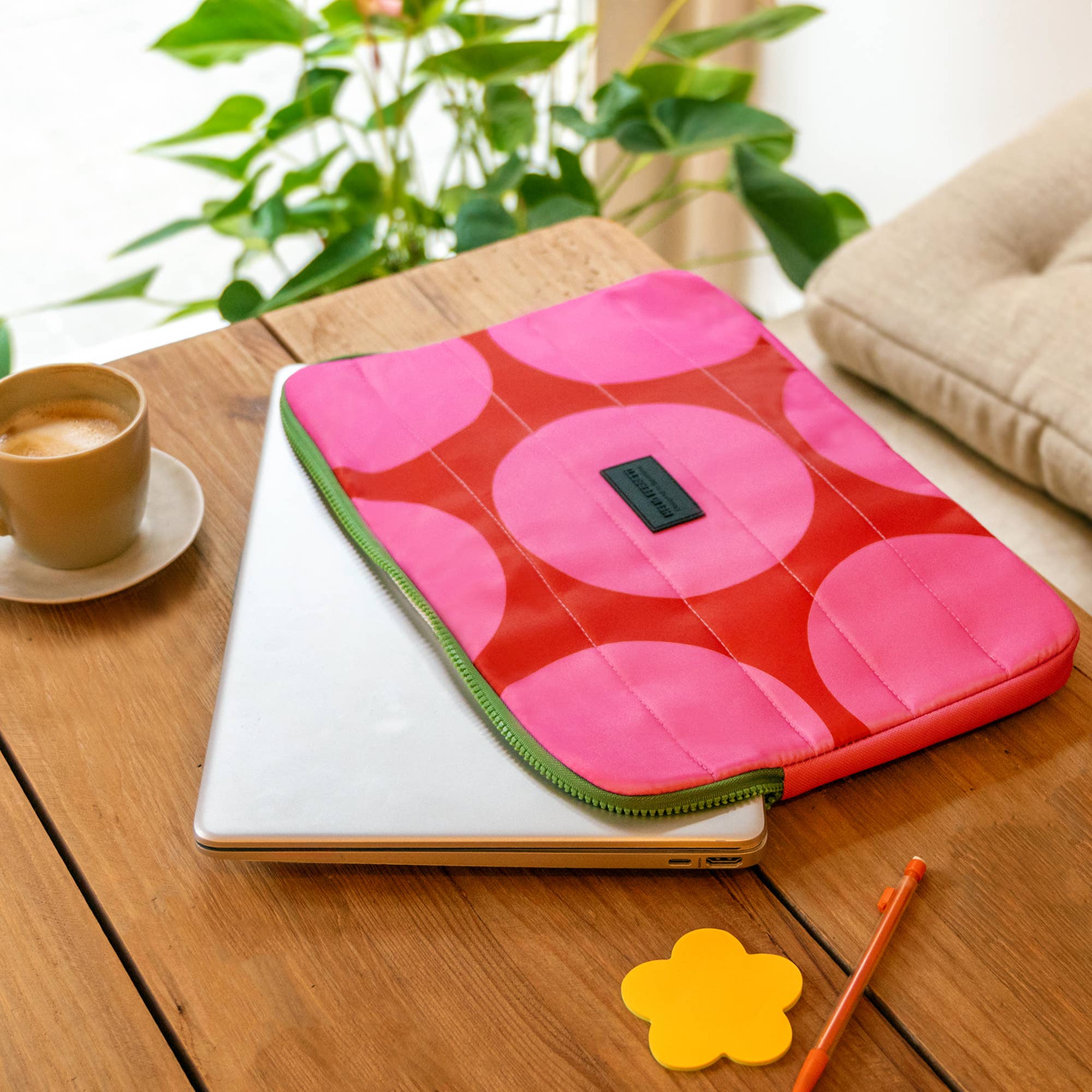 Laptopfodral pink wine - Helio Ferretti